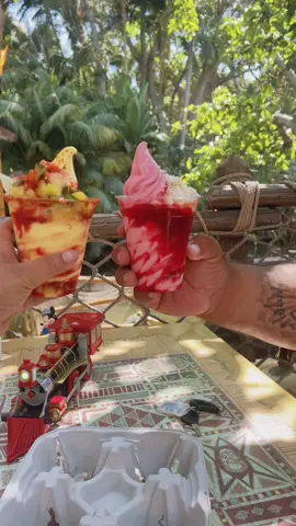 Comida de Disney #disneyland #disneylandresort #fypシ ##parati #disneytok #mexico🇲🇽 #disneylandfood #comidadedisney #fuerzaregida 