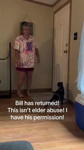 Bill is back!  #scared #elderly #scream #fyp #family #pranks  #elder #old 