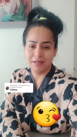 Respuesta a @lucilagutierrez32 Aunque sea porfavor 🙏 #MiGenteBonita #chavelitaceballos #videoviral #foryoupage #chavelitaablandoingles #alegriaquecontagia 