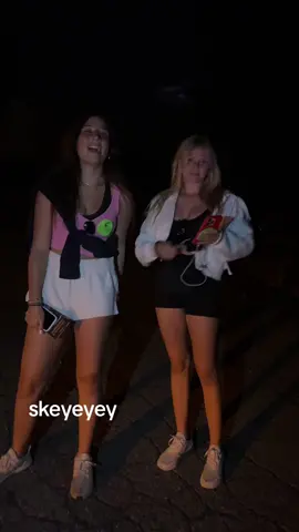 🥰