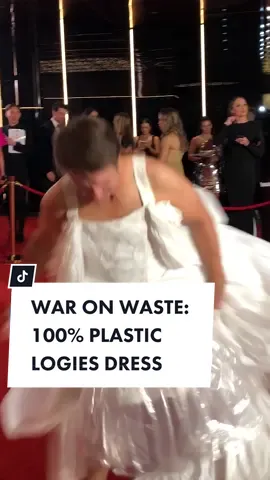 Can the war on waste ever be won? We ask Craig Reucassel, who dazzles us with his vision for a better world - and his all-plastic white dress! #logies #10newsfirst #tvweeklogies #logieawards #behindthescenes #goldlogie #waronwaste #plastic #environment #climatechange #climatedisaster #singleuseplastic #redcarpet #waronwasteau @ABC iview @creucassel 