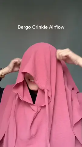 hijab bergo crinkle terbaru#hijabinstan #hijabinstan #bergocrinkleairflow #kerudungbergomaryam #hijabterbaru #hijabtutorial #TikTokPromote 
