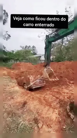 😱veja esse carro enterrado😱 #carro #enterrado 