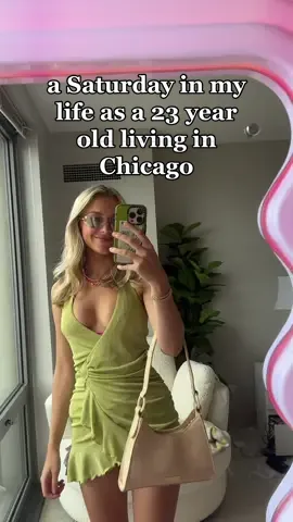 a hot girl summer day in my life as a 23 year old living in chicago 💛  #dayinmylife #saturday #dailyvlog #Vlog #chicagovlog #soho #sohohouse #ummo #chicagorestaurant #RestaurantReview #foodtiktok #skims #whitefox #summervlog 