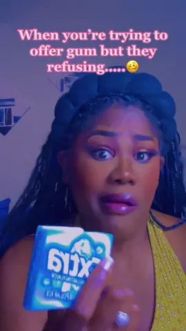 If somebody offering you gum….PLEEEEASE just take it!!! Y’all TOO grown to not know your breath STANK!!!! #stankbreath #brushyourteeth #brushyourtongue #mouthwash #future #whodisfo #fyp #trending #viral #shaymechelle #facesbyshaymechelle 