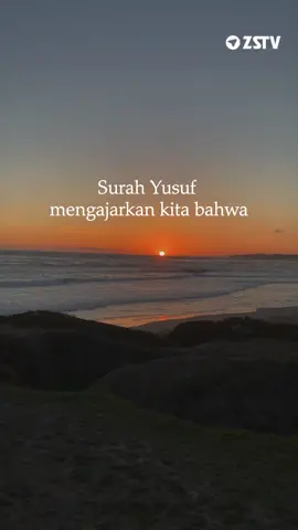 Nabi Yusuf merupakan salah satu dari 25 Nabi dan Rasul yang wajib diketahui dan diimani. Nama Nabi Yusuf pun abadi dan menjadi nama surah ke-12 dalam urutan mushaf Al-Qur’an.  Surah Yusuf mengandung banyak pelajaran dan hikmah yang dapat diambil. Surah Yusuf menggambarkan kisah hidup Nabi Yusuf yang penuh cobaan dan ujian. Mulai dari pengkhianatan yang dilakukan saudara-saudaranya terhadap dirinya, dijual sebagai budak, difitnah, hingga harus dipenjara tanpa sebuah kesalahan. Walaupun begitu, Nabi Yusuf tetap sabar dan bertawakal kepada Allah dalam menghadapi cobaan tersebut. Surah Yusuf juga menggambarkan tentang keteguhan iman Nabi Yusuf dan bagaimana ia mampu mengendalikan hawa nafsunya ketika digoda oleh seorang wanita. Selain itu ada banyak pelajaran yang bisa kita petik dari Surah Yusuf yang begitu indah dan mimin sudah rangkum pada video di atas. Semoga dapat menambah semangat sahabat dalam membaca dan memahami setiap surah yang ada di dalam Al-Qur’an 🌹✨ #Surah #Edukasi #Inspirasi #Motivasi #Reminder #ReminderIslamic 