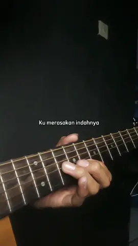 Bintang 14 Hari - Kangen Band #gitarcover #bintang14hari #kangenband #liriklagu #lagu2000an #tutorialmelodigitar #senargitar 
