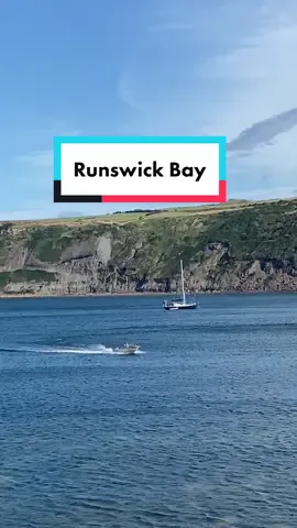 #runswickbay #northyorkshire #whitby #seaside #ukcoast #daysout #yorkshiredaysout #lewistravels94 #summervibes 