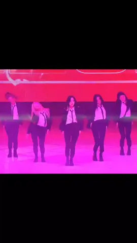 ryujin's deep voice! #itzy #ryujin #killshotitzy #yeji #lia #yuna #chaeryeong #fyp 