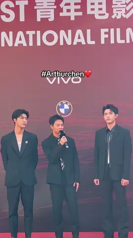 น้องเฟยตัวสูงจัง😉😊💓💓💓#Arthurchen #chenfeiyu陈飞宇 #เฉินเฟยอวี่ #เฉินเฟยอวี่陈飞宇chenfeiyu #ติ่งจีน🇨🇳🇨🇳 #ผู้จีนงานดีย์🇨🇳🇨🇳 #ผู้จีนยืนหนึ่ง邓伦 