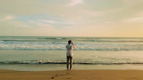Nah udh ada template nya ya #CapCut #alone #pantai #fy #xyzbca 