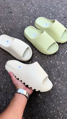 Yeezy slide qualité النقية 🔥🏝️ #fypシ #tiktok #trending 