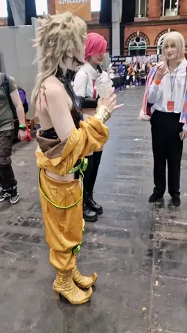 bro got them whimsical ah shoes. @Joe Smith  . #diobrando #diobrandocosplay #diocosplay #jojosbizarreadventure #jjba #anime #cosplay @MegaCon Live 