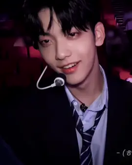 who’s man is this?? #emogyvs #soobin #txt #tomorrow_x_together #edit #videostar #kpop #videostar #fyp #CapCut 