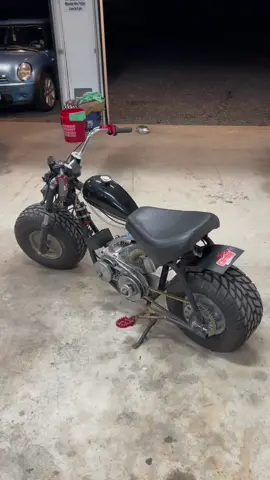 2005 baha worrior with a stage 4 predator 212 making 22+hp and reving 8,000+rpm! @colemanusa #fyp #powersports #212 #mini #ombwarehouse #minibikes #custom #built 