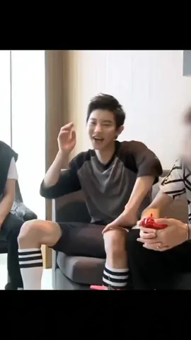 #chanyeol 2013 ganteng banget😭🤏