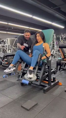POV: 🤯 leg workout @BombshellSportswear #bombshellsportswear 