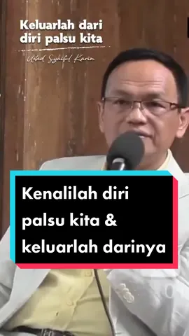 Bunuh diri kita,yaitu diri palsu kita ego kita ,karna selama ini kita hidup dikendalikan oleh ego kita sendiri yang bernama fikiran.. fikiran yang tanpa cahaya ilahi,fikiran yang berada dalam kegelapan.. ==========  #syaifulkarim #ustadsyaifulkarim #ngajidiri #cahayailahi #hakekat #cahayahati #nurallah #mengenaldiri #ngajitasawuf #muhasabah #abihanifash #foryoupage #fyp 