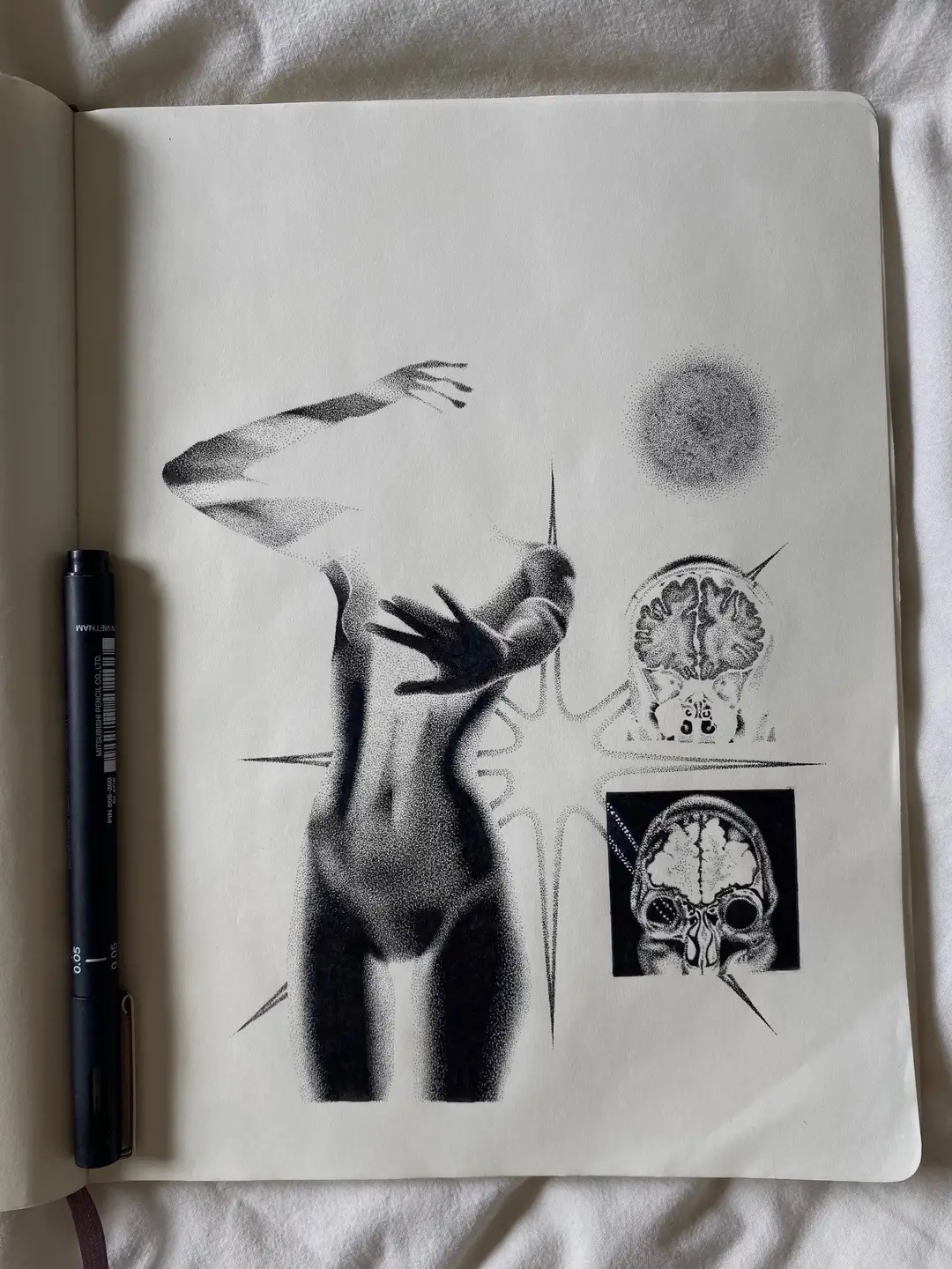 Put my brain scans to use :) Prints are available <3 Book is moleskine, I use uni pin fine line 0,05mm, rings are Maanesten #fakebody #stippleart #stippleartist #artistsoftiktok #stippling #artwork 