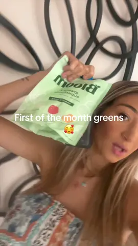 Happy first of the month @Bloom Nutrition #bloompartner 