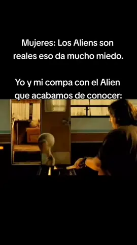 Yo y compa con el Alien 👽 que acabamos de conocer 👻 #paulthealien👽 #fyp #meme #paul #alien #paratiiiiiiiiiiiiiiiiiiiiiiiiiiiiiii #tiktok #tiktokponmeenparati #parati #fouryou #tendencia #aliens #ovnis ##fly #viralvideo #memes #humor  Tal vez una Alien es el amor de mi vida y yo aquí perdiendo el tiempo con una humana 😞😞👽