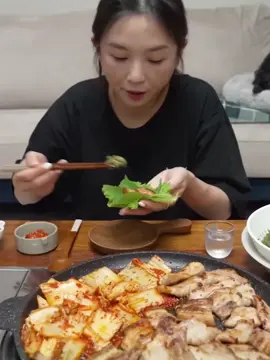 Grilled Pork Tenderloin with Kimchi & Fried Rice #mukbang #asmr #asmrsounds #eating #eatingshow #korean #yummy #delicious #food #Foodie #fyp #foryou #trending 