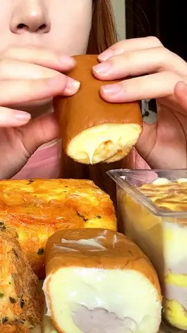 Bụng đang đói thì phải lấp đầy bằng bánh mì bơ béo ngậy thôi #mukbang china