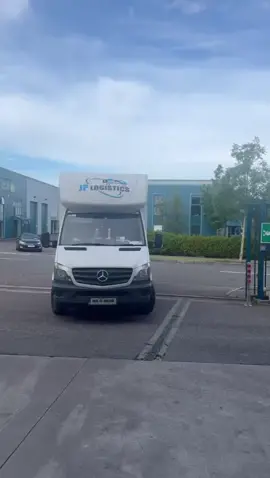 A day in the life of jplogistics house removal company. #housemovers #homemovers #relocationspecialist #packingmaterials #storage #ireland #movinghouse #movinghouses 