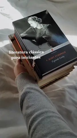 Clássicos para quem quer começar a ler clássicos. #BookTok #classicbooks #dostoyevski #thegreatgatsby #secretgarden #thepictureofdoriangray #tokillamokingbird #theageofinnocence #thecatcherintherye #prideandprejudice #janeausten #livrosclassicos #myquietlife 