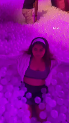 Bubble world! Montebello  #bubbleworldexperience #montebello #bubbleworldlosangeles #thingstodoinla #dateidea #happygirlfriendsday #lilyystyle 
