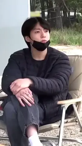 o fundo pra quem quiser usar...💜 #memebtsmeme #jungkook #jk #fyp #foryoupage #engajaarmy #armybts #btsarmy #bts #armyin2025 