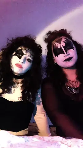 «I was made for lovin you baby»❗️TREND❗️@Mélo 🌞 @｡･:*:･ﾟ★ #trend #rock #KISS #paulstanley #genesimmons #makeup #pourtoi #cosplay #duo #iwasmadeforlovinyou 