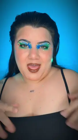la perra la diva la potra 💙💚  #fyp #viral #parati #maquillaje 