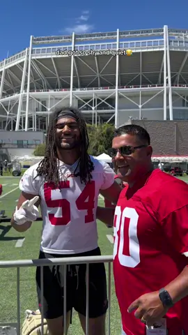 took the fam to a Niners Training Camp and mom was not shy at all 😂 yall catch my dad getting a lil toxico when she asked him for that selfie?👀😂 #theaguilars #momsoftiktok #football 