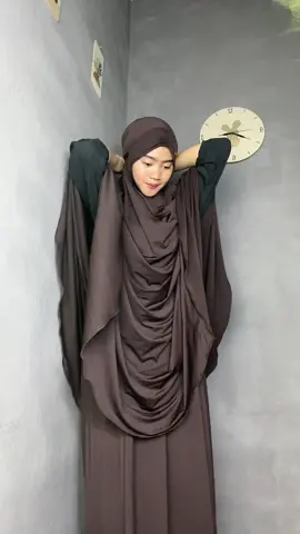 Warna walnut bikin kulit cerah #mukena #mukenajersey #mukenahcantik #mukenamenutupdagu #mukenamurah #mukenajumbo 