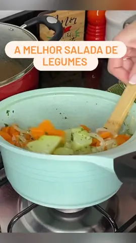 Salada de legumes refogado, essa salada é bem fácil de fazer e fica uma delícia . Bora lá nos ingredientes Legumes do seu gosto cozido na água e sal Para o tempero Orégano, cebola e alho refogado no azeite, vinagre e uma pitada de sal, cheiro verde a gosto. Se gostou já compartilha salva curte comenta e me segue pra mais dicas!🤩 #saladadelegumes #fypp #dietasaudavel #salada #trending #tiktok 
