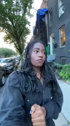 i said “sign of the cream” like 4 times while recording this voiceover jesus anyway this was an interesting day #Vlog #mylifeisamovie #knotlessbraids #nyc 
