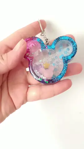 #resina #llavero #keychain #shaker #mickeymouse #letter  #DIY #tutorial #art #handmade #craft #resinaepoxi #resinart #blue #azul #custom #personalizados #disney #disneyart #disneyworld #blink 