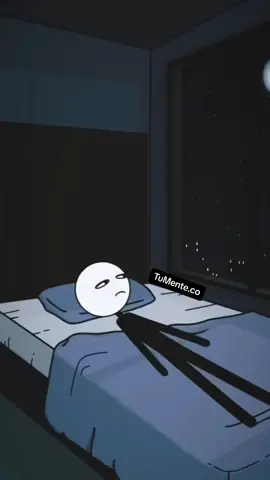 Muchas personas padecen un tipo de ansiedad que aparece por las noches. Justo en el momento en el que el cuerpo y la mente deberían prepararse para el descanso se ven asaltados por un acuciante estado de ansiedad que no les permite aflojarse.  Pensamientos agobiantes, preocupación generalizada, sensación de intranquilidad, estado de inquietud, miedos, dudas y vacilaciones son algunos de los síntomas de ansiedad que, si sobrevienen a la noche, impiden conciliar el sueño. Consejos para controlar la ansiedad por las noches: Realizar ejercicio físico a diario: hacer actividad física es beneficioso para la salud física, y mental. Al hacer ejercicio, liberamos serotonina y endorfinas, las cuales nos ayudan a sentirnos mejor y a reducir el estrés al promover la disminución de cortisol en el organismo. Cuidar la alimentación: se aconseja hacer cenas ligeras y evitar las comidas muy abundantes durante la noche. Evitar tomar bebidas con cafeína o excitantes a partir de media tarde. Mantener un horario fijo para dormir. Practicar técnicas de relajación: ayudan a combatir el insomnio y a superar la ansiedad y el estrés. Evitar usar aparatos electrónicos 30 minutos antes de dormir: estos dispositivos estimulan la mente y dificultan el sueño. Establecer una rutina de sueño que ayude al descanso: un baño caliente con sales relajantes, música tranquila, la lectura son algunas acciones que pueden ayudar. #tumente  #mente  #salud #estres  #sueño #noches #insomnio #ansiedad #depresion #saludmental #NocheDePoemas #UnCafeYAEscribir #InspiracionPoetica #PalabrasSabias #FrasesDeNovios #Desamores #Dichos #FrasesYPoemas #MensajesPositivos #Desilusion #Pensamientos #leeresvivir #CitasEnEspañol #AmoLeer #Decepcion #nochesdeinsomnio  #pensamientospositivos  #saludmentalyemocional
