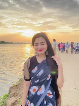 যারা যারা আমাকে কালো শাড়িতে দেখতে চেয়েছিলেন তাদের জন্য 🦋🖤 #foryoupage #trending #fyp #mim #plzviral🥺🥺🙏🙏foryoupage #trendingvideo #foryou #viral 
