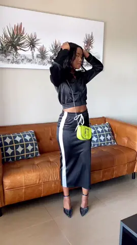 Ath’ girl aesthetics on 💯🏅😍 @bobbipeaches came through with the fits, which set you rocking to watch our girls shoot some hoops 🏀🗑️👇  🫦Cop in-store or online at www.thefix.co.za  #thefixdrip #fyp #outfitideas #style #fashiontiktok #fashion 