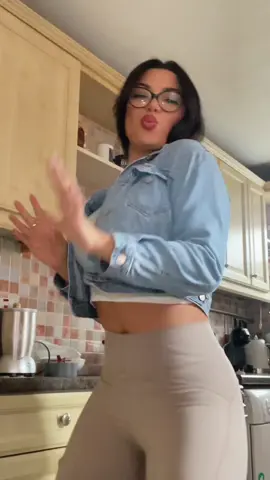 Who remembers my kitchen? 🫠 