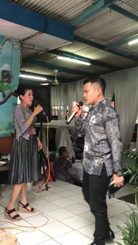 Dangdutan set judulnya kandas …….kaya urip ku😂😂😂