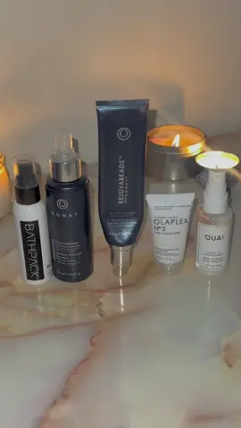 @bathpack specializes in creating the best hair products that help you detangle unruly or knotted hair, stimulate your scalp, produce thicker hair and reduce breakage. Use code “CNRP20” for 20% off :) #sponsor #sponsered #sponserd #sponsorsponsee #sponsor 