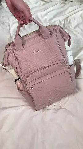 Fashion meets functionality! Get stylish backpack for work or school 🎒✨#bagsmart #backpack #backpackforwomen #packwithme #workessentials #travelessentials #laptopbags 