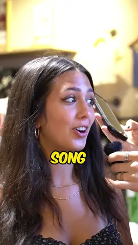 asking random Urban Outfitters customers music trivia questions!  @Urban Outfitters #fyp #foryou #viral #trivia 