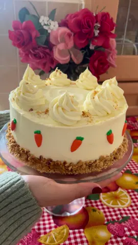 Carrot cake with cream cheese frosting!🥕🧡 Recipe:  3 cake layers 325g light brown sugar  325g plain flower  1.5 tsp ground cinnamon  1 tsp ground ginger  1 tsp bicarbonate of soda 2 tsp baking powder  2 tsp vanilla extract 3 eggs  Juice of 1 orange  300ml vegetable oil  300g grated carrots  100g raisins (optional)  Cream cheese frosting:  125g unsalted butter  300g icing sugar  150g cream cheese  1 tsp vanilla extract  #carrot #carrotcake #baking #homebaker #cake #cakedecorating #cakeinspiration #cakeinspo #Summer #fyp #fy #aesthetic 