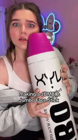 UNREAL TRULY UNREAL 😱😱😱 literally floored by this GIANT #JumboFaceStick by @Theresa Krug 🌟 #jumboglow #jumbomakeup #DIY #nyxcosmetics