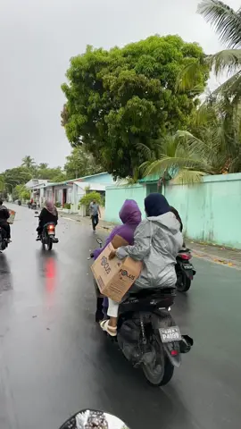 Dabiya kukulhu on a rainy day   #maldives #picnic #fuvahmulahcity @Sheeraz @Rizly @Xiddu 🤍 @Hajja Mohamed @Huxxian Naxih 