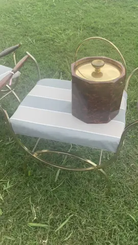 Y’all its just now lunch…. AND LOOK AT THESE FINDS. Started at 7:30 and only half way through Tennessee! Check out those stools and ice buckets 🤩  #127yardsale #worldslongestyardsale #tennessee #thriftstyling #chattanooga #interiordesign #thrifted #fleamarketfinds #designerfinds #shoppinghaul #thriftedvstyled #designer #fyp 